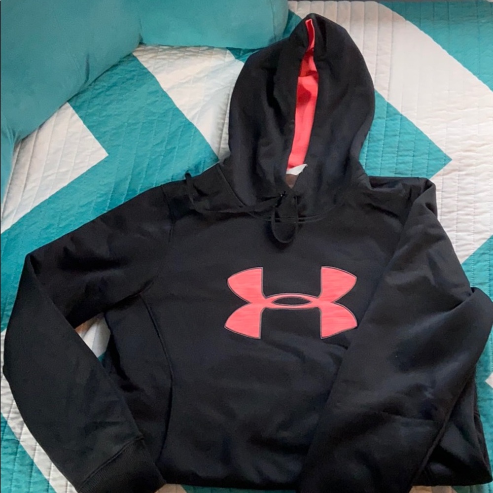 Loose fit Under Armour sweatshirt